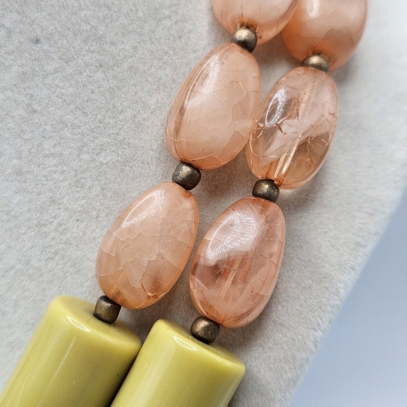 COS Plastic Beaded Colorful Pink Gray Yellow Pastel Statement Necklace - Picture 5 of 8